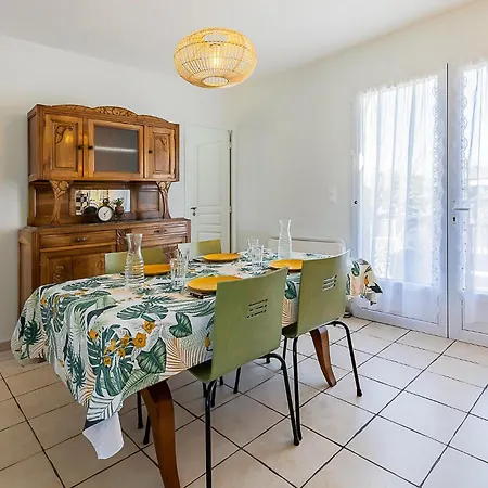 Holiday home Gorgeous In Serignan With Wifi
