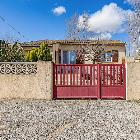 Gorgeous In Serignan With Wifi Holiday home *