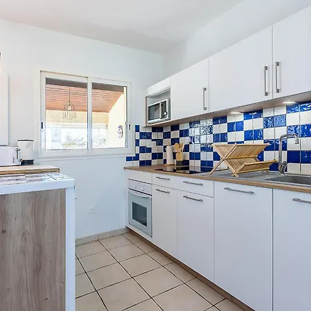 2 Bedroom Awesome Home In Serignan Ferienhaus