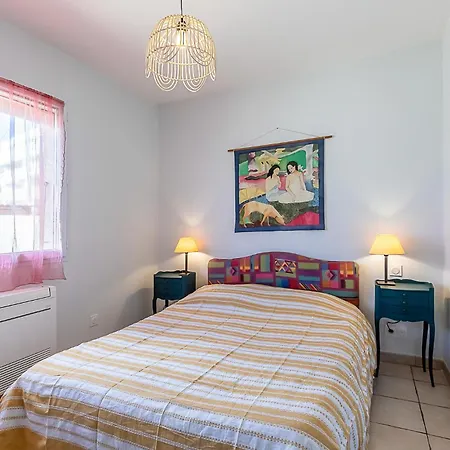 2 Bedroom Gorgeous In Serignan בית נופש